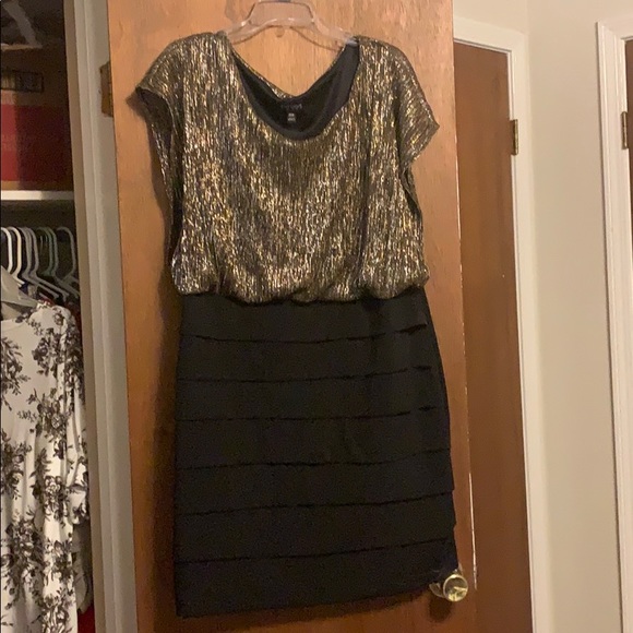 Beautiful gold, silver, and black dress - Picture 1 of 5